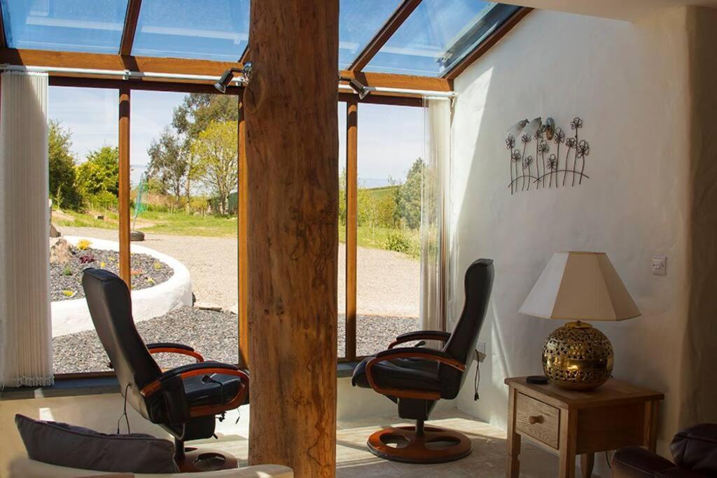 Ty-Hapus Cottage Jordanston Extérieur photo